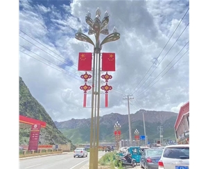 博尔塔拉抱箍太阳能路灯生产厂家